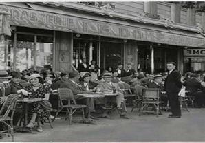 مقهى فى الاسكندرية خلال الأربعينات