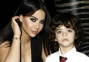 الظهور الأول لـ "جيمي" ابن الفنانة "قمر