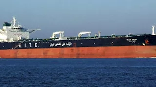 الجيش الأمريكي يستولي على ناقلة نفط مرتبطة بإيران في المحيط الهندي