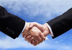 لا تصافح أحداً بيدك بعد اليوم ... ‫اعرف الأسباب‬‎