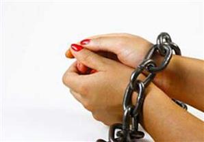  تتزعمها 3 سيدات .. ضبط عصابة تُصنع منتجات طبية بدون ترخيص بـ15 مايو