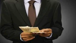 سلي صيامك.. دراسة تكشف علاقة المال بالسعادة