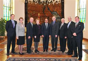  بالصور.. وفد الكونجرس يسأل السيسي: كيف يمكن لأمريكا دعم مصر؟