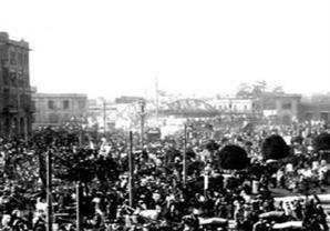 ميدان رمسيس أثناء ثورة 1919 - صورة نادرة