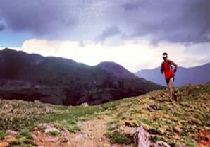 رجل لم يتوقف عن الجري منذ 20 عاما