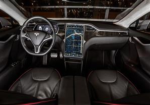 تسلا تطلق تحديثاً لبرمجيات أيقونتها " Model S "