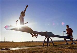 هل الإنسان ''عادل'' بطبعه؟