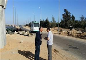  السيسي يتفقد طريق "القاهرة- الإسكندرية" الصحراوي فجرا