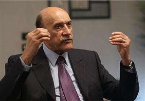 نائب رئيس وكالة الاستخبارات الأمريكية السابق: عمر سليمان سعى لخلافة مبارك 