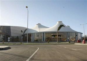 محلب يوافق على بناء وإيجار مبنى في مشروع تطوير مطار شرم الشيخ الدولي