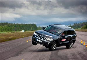 بالفيديو "جراند شيروكي" تحصل علي التقييم الأعلى في اختبار التصادم