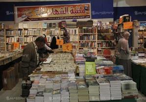 13 صورة ترصد اقبال الجمهور على معرض مكتبة الإسكندرية للكتاب