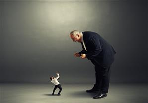  الاستراتيجيات السبع للتعامل مع البشر السلبيين