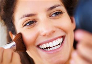 كيف تضعين أحمر الخدود المناسب لشكل وجهك؟