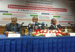 رئيس جامعة القاهرة: خالد حنفي نموذج للوزير الجديد الذي يفكر خارج الصندوق