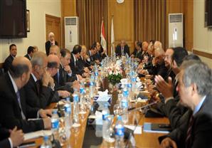 رئيس الوزراء: اضافة 3600 ميجاوات للكهرباء قبل الصيف (صور)