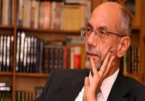 الصياد ساخرًا: " خالتي فرنسا عند نقابة الصحفيين لتعبر عن رأيها بطريقتها"