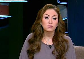 بالفيديو.. زوج ريهام سعيد يعاتبها لدفاعها عن سيدة المطار: "انتى قولتي كده؟"