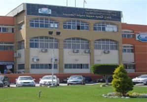 رئيس جهاز مدينة دمياط الجديدة يتابع أعمال رفع كفاءة الطرق بالحي الأول