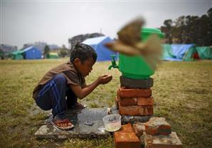 3 صور خبرية من صحيفة أجنبية 