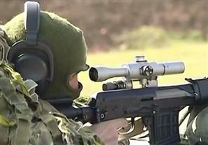 بالفيديو.. كيف يتدرب القناص الروسي؟