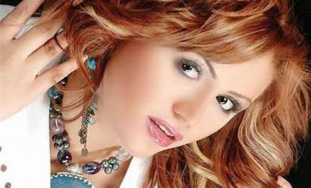 خالد سليمان في طريقه لاستخراج تصريح دفن أخته "غنوة"