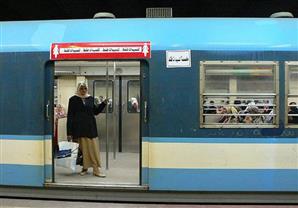 اذا أردت ركوب عربة السيدات في المترو عليك تحمل ما سيحدث - فيديو