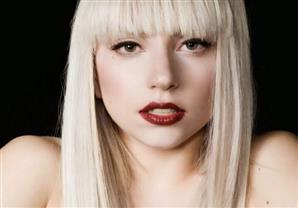 ليدي جاجا تكشف حقيقة حملها وسر تغير شكلها