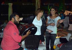 بالصور.. نجوم الفن يحتفلون بافتتاح "خيمة التسعين" الرمضانية