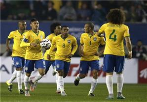 كوبا أمريكا- الليلة.. البرازيل تتحدى عناد فنزويلا وكولومبيا تتربص ببيرو