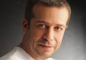 شريف منير: "شعرت أن محمد وفيق بيودع جمهوره في ألف ليلة وليلة"