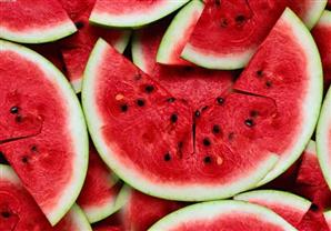 كنز لصحتك.. لن تتوقع فوائد لب البطيخ وما يفعله بجسمك