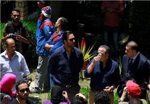 بالصور- ميدو والخطيب ونجوم الكرة في وداع سامي العدل