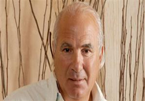 الأهلي يجدد تمسكه بمبروك.. ويؤكد: شائعة المدرب الأجنبي "اسطوانة مشروخة"