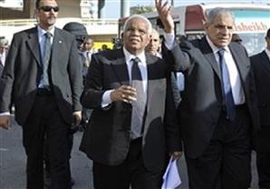 في زيارة مفاجئة للزيتون.. محلب يحيل جميع المسئولين بالحي للنيابة