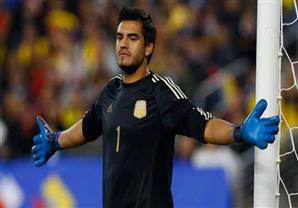 رسميا- مانشستر يونايتد يتعاقد مع الحارس سيرجيو روميرو 