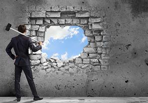 الحجب العشرة بين العبد وربه