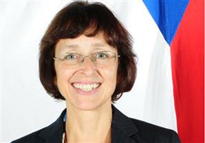 سفيرة التشيك بالقاهرة : قناة السويس الجديدة ستدعم فرص التجارة الحرة