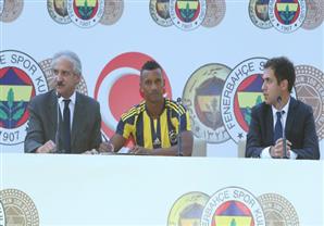 بالصور- ناني لاعبًا في فنربخشة التركي لـ 3 مواسم