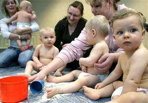 إيطاليا تسعى إلى دعم الأسر لزيادة عدد المواليد 