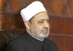 شيخ الأزهر للمثقفين: هناك خطة تتربص بالإسلام وتستهدف زعزعة أمن البلاد