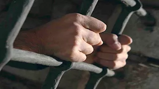 قرار جديد ضد طالبين متهمين باستعراض القوة وسرقة زميلهما في أكتوبر