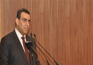 وزير الثقافة نائبا عن محلب في عزاء نور الشريف