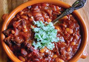 فطار اليوم: فول بالبسطرمة