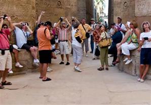 عادلة رجب: السياحة أكثر القطاعات الاقتصادية صمودًا