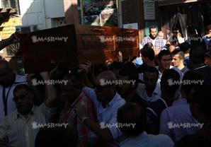 بالصور - فنانون يودعون هاني مطاوع مخرج "شاهد ما شافش حاجة"