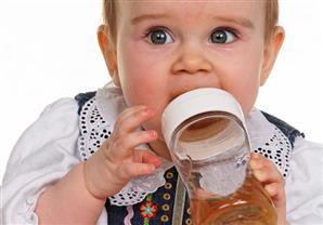 الرضع أكثر عُرضة لنقص السوائل! 