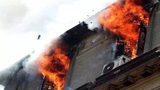 انتداب المعمل الجنائي لتحديد أسباب حريق شقة سكنية بالمنيب