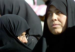 إيران- فرض غرامة 230 يورو على مرتديات الحجاب بشكل سيء