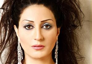 وفاء عامر تنشر صورها في الحج.. وتعلق: عند حبيبي